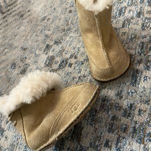 Baby/toddler uggs